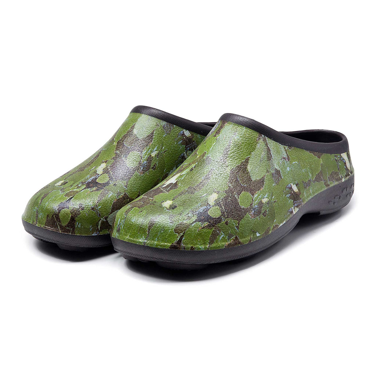 Green Camo Chunky Tread Classic Men&#39;s Clogs