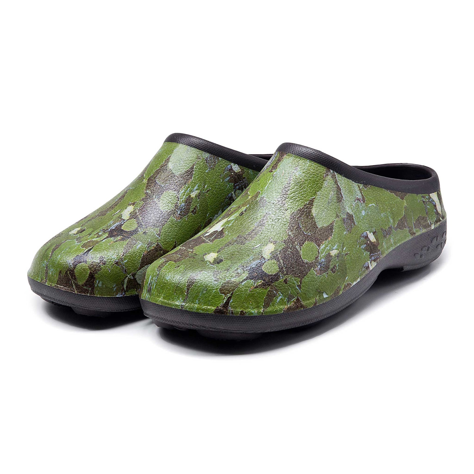 Green Camo Chunky Tread Classic Men's Clogs