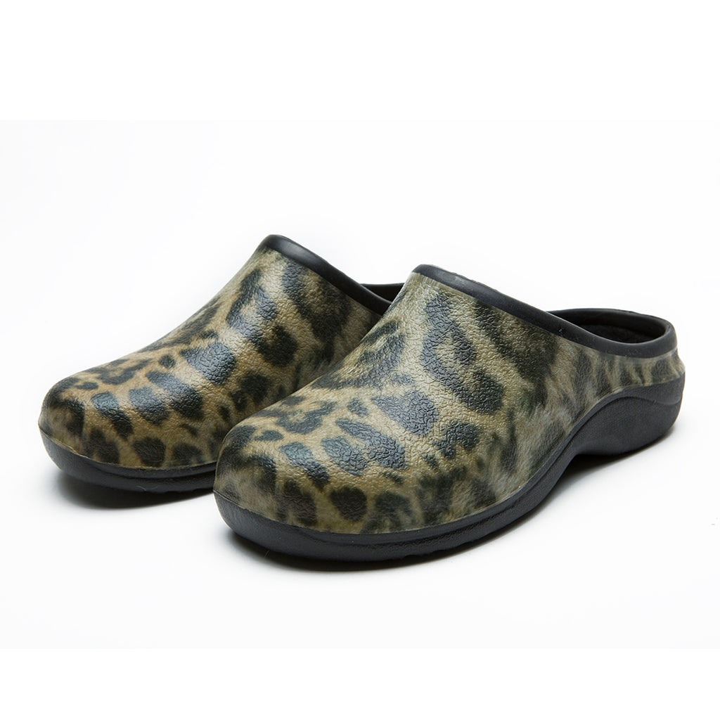 Backdoorshoes - Leopard Classic Women's Clogs